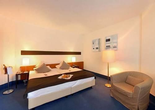 Tide Hotel ヴィルヘルムスハーフェン エクステリア 写真